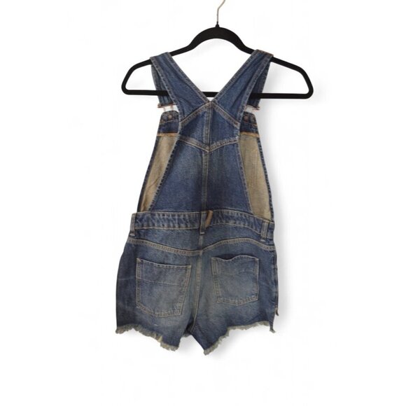 Free People Denim Overalls Romper Size: 2 Blue Zip Front Frayed Shorts Pockets - Picture 2 of 2